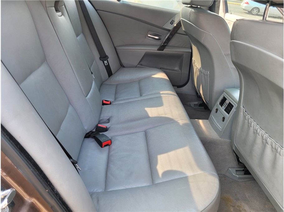 2004 BMW 5 Series Series 530i Sedan 4D