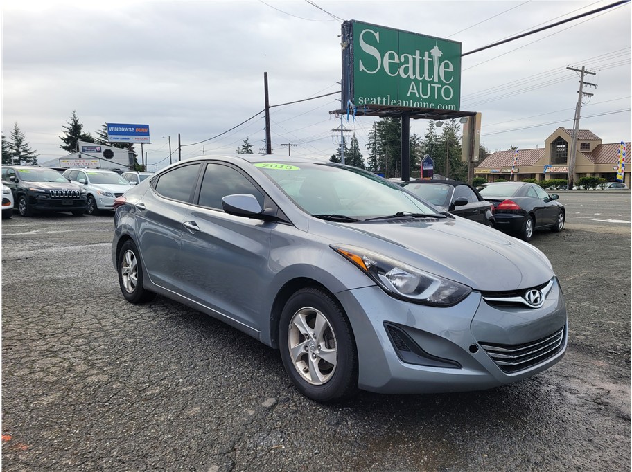 2015 Hyundai Elantra SE Sedan 4D