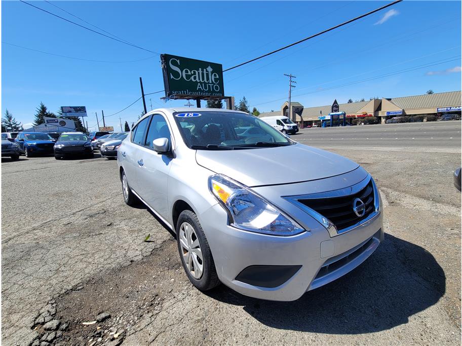 2018 Nissan Versa SV Sedan 4D