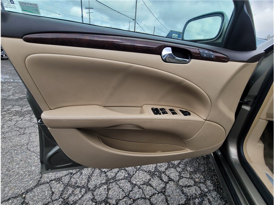 2011 Buick Lucerne CXL Sedan 4D