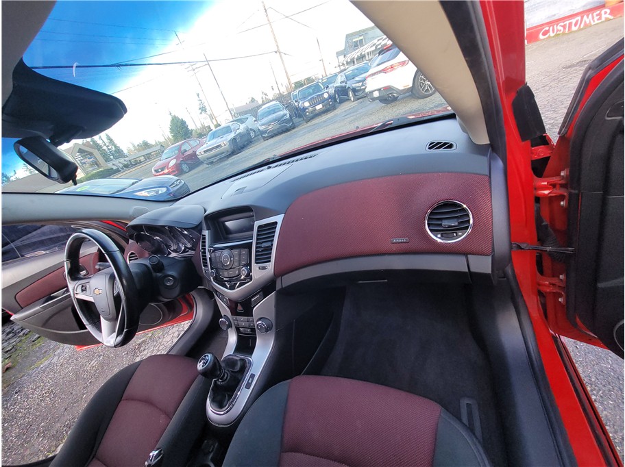 2012 Chevrolet Cruze LT Sedan 4D