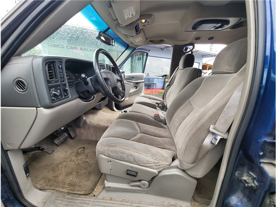 2003 Chevrolet Suburban 1500 LS Sport Utility 4D