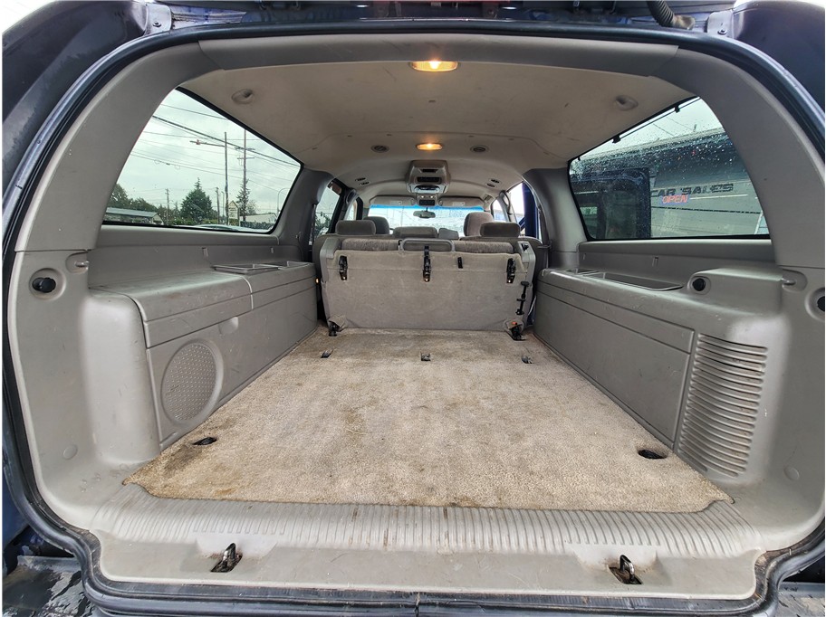 2003 Chevrolet Suburban 1500 LS Sport Utility 4D