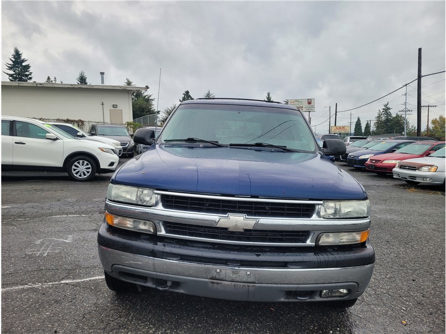 2003 Chevrolet Suburban 1500 LS Sport Utility 4D