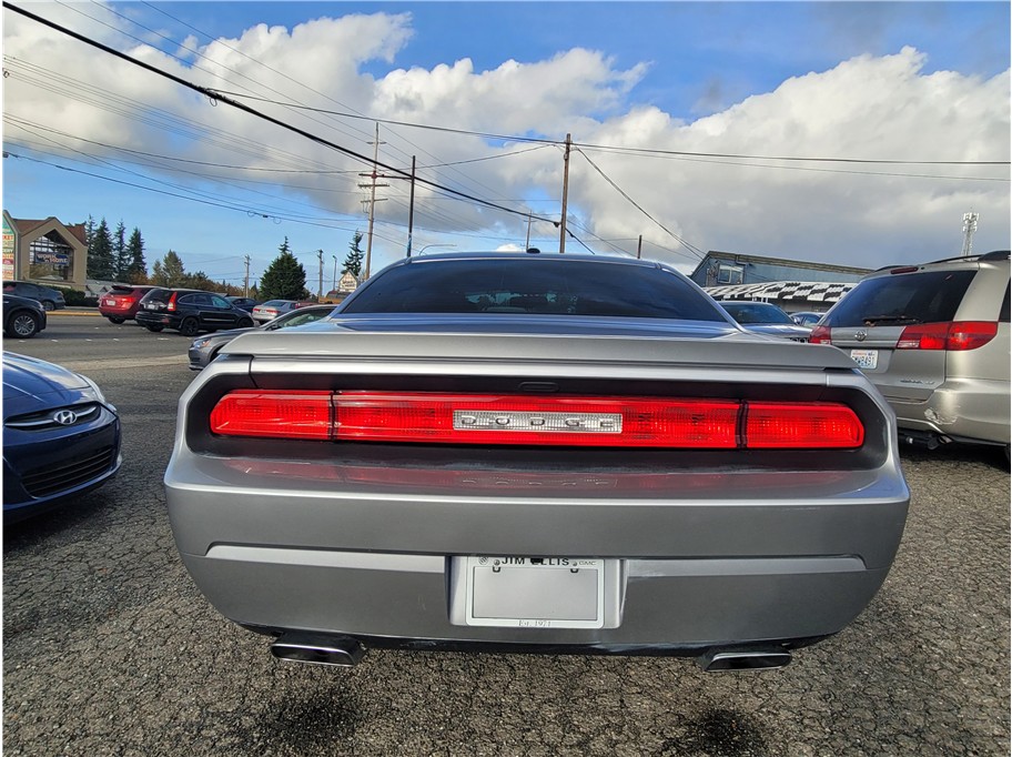 2014 Dodge Challenger SXT Coupe 2D