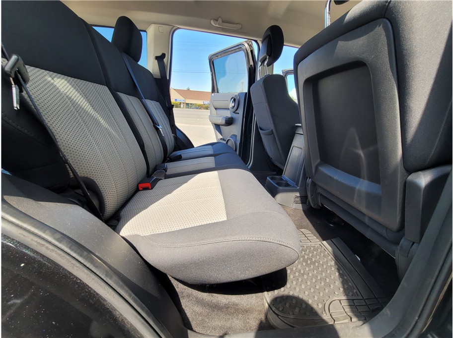 2010 Dodge Nitro SE Sport Utility 4D