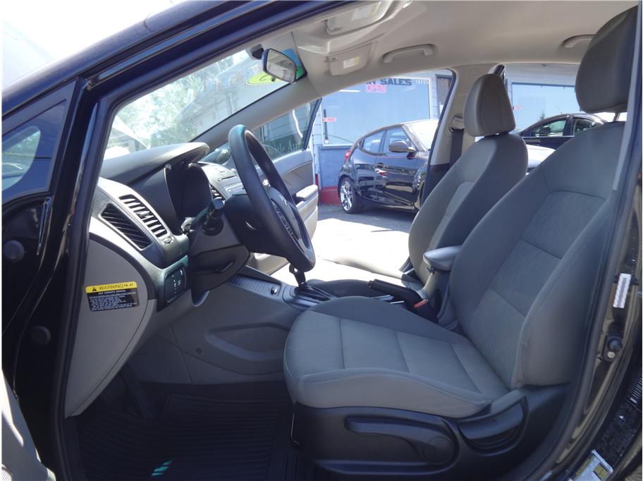 2008 Dodge Ram 1500 Quad Cab ST Pickup 4D 6 1/4 ft