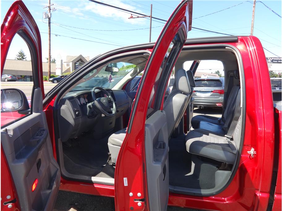 2008 Dodge Ram 1500 Quad Cab ST Pickup 4D 6 1/4 ft