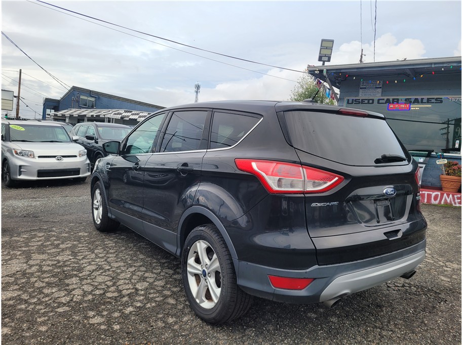 2015 Ford Escape SE Sport Utility 4D