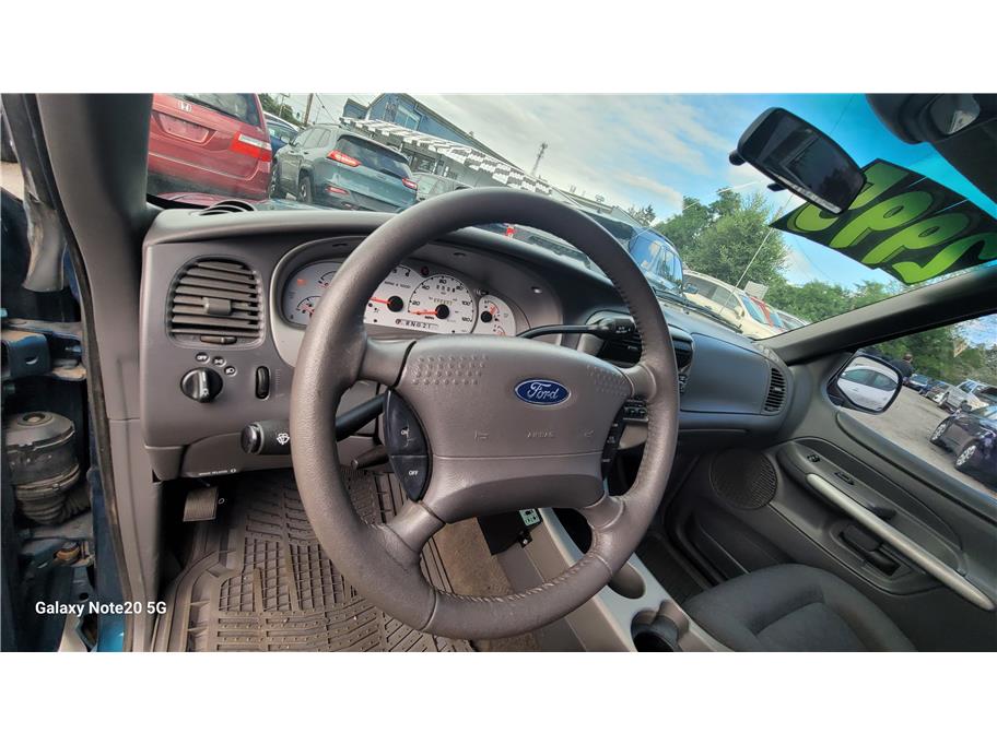 2002 Ford Explorer Sport Utility 2D