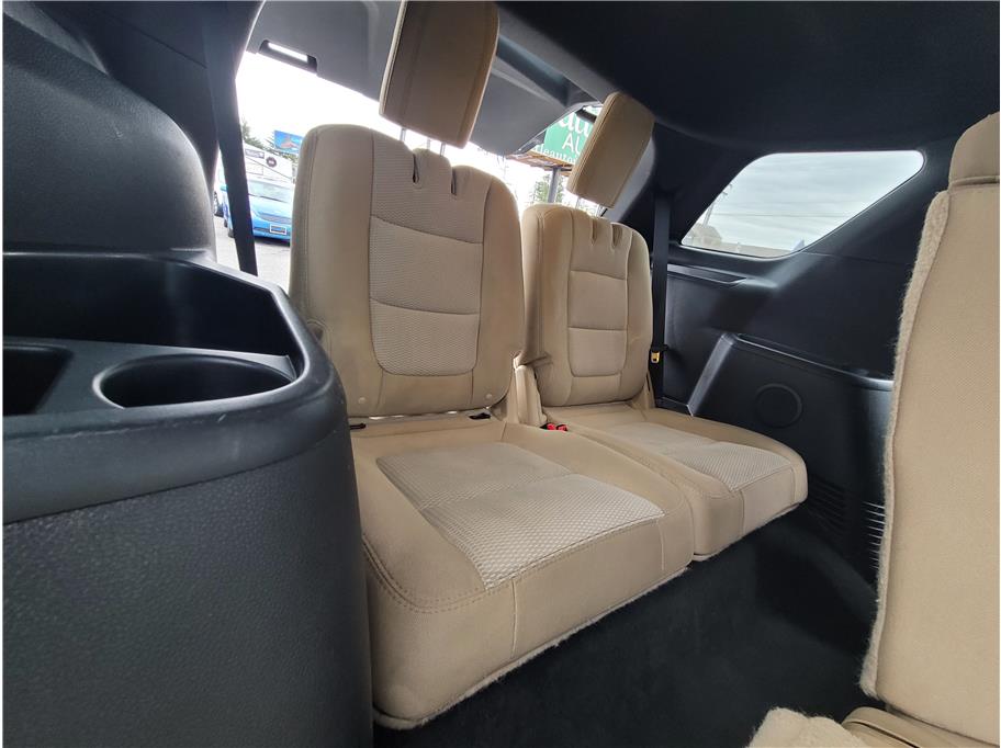 2017 Ford Explorer XLT Sport Utility 4D