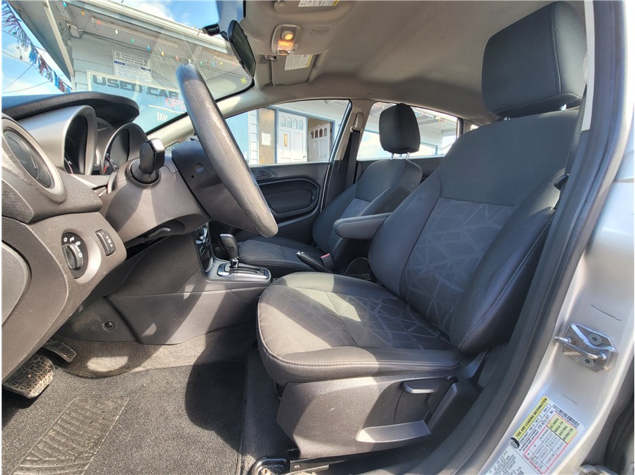 2012 Ford Fiesta SE Hatchback 4D