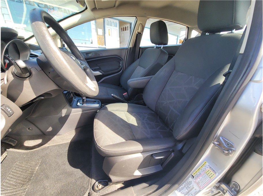 2012 Ford Fiesta SE Hatchback 4D