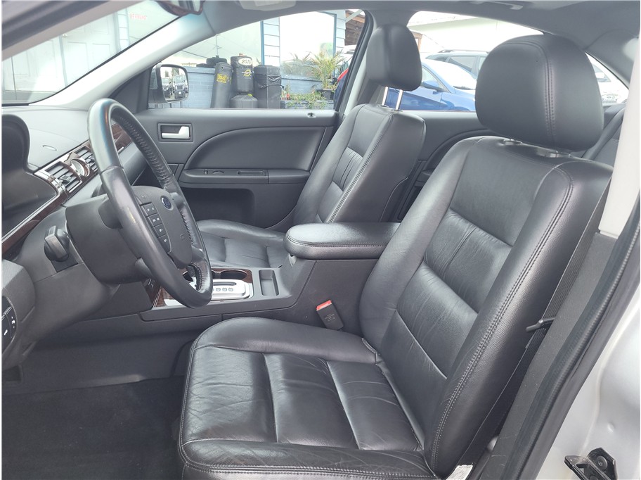 2005 Ford Five Hundred Limited Sedan 4D