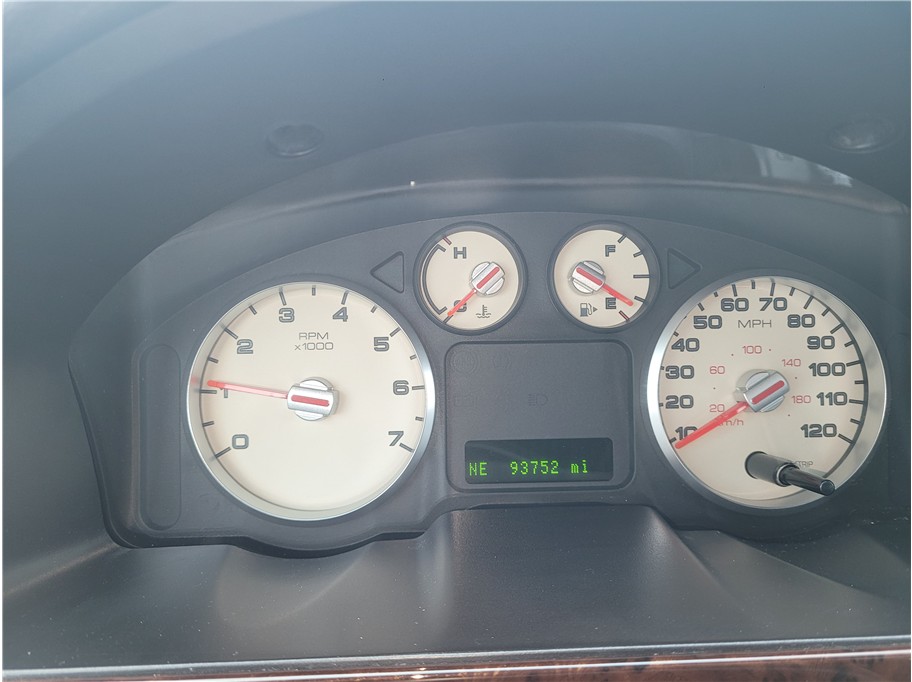 2005 Ford Five Hundred Limited Sedan 4D