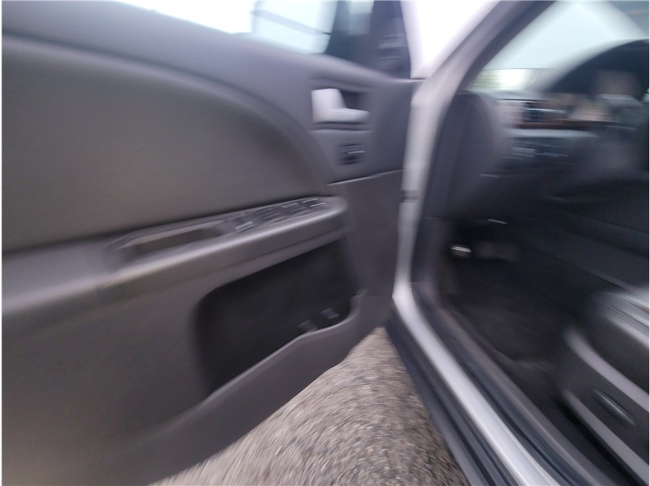 2005 Ford Five Hundred Limited Sedan 4D