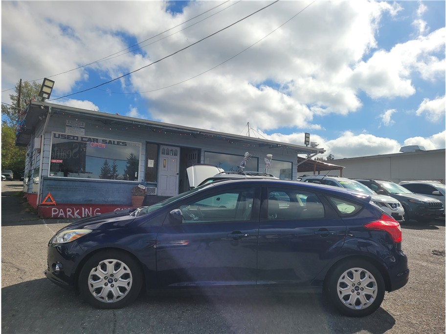 2012 Ford Focus SE Hatchback 4D