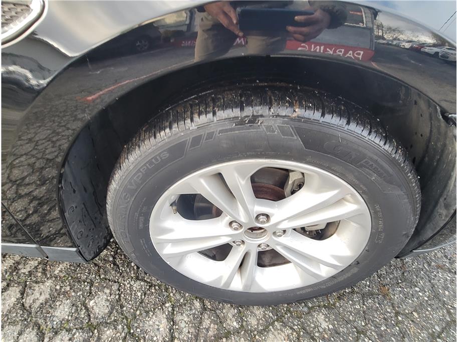 2016 Ford Taurus SEL Sedan 4D