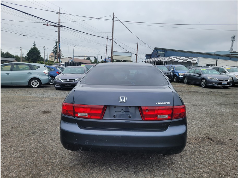 2005 Honda Accord LX Sedan 4D