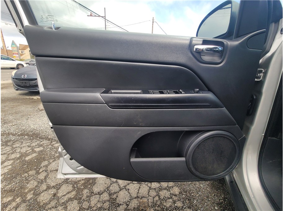 2013 Jeep Compass Sport SUV 4D