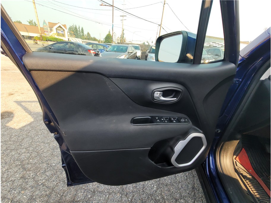 2017 Jeep Renegade Altitude Sport Utility 4D