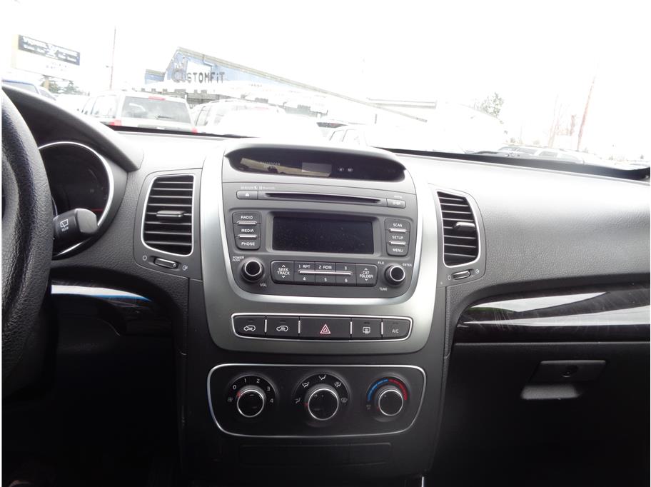 2015 Kia Sorento LX Sport Utility 4D