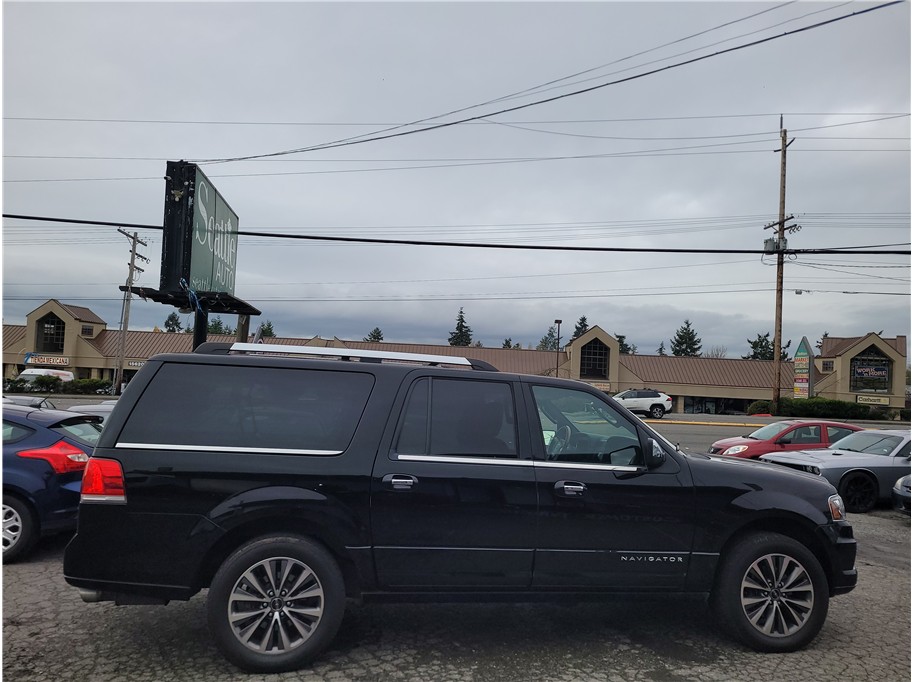 2016 Lincoln Navigator L Select Sport Utility 4D