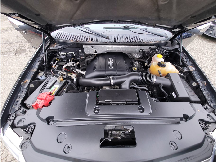 2016 Lincoln Navigator L Select Sport Utility 4D