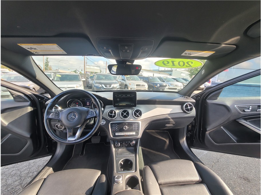 2019 Mercedes Benz GLA GLA 250 4MATIC Sport Utility 4D