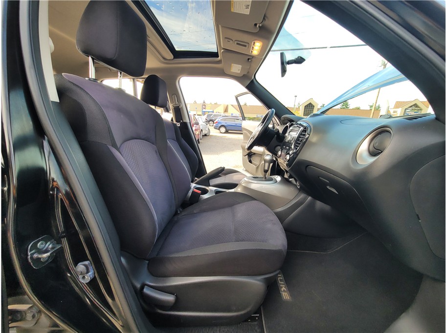 2012 Nissan JUKE SV Sport Utility 4D