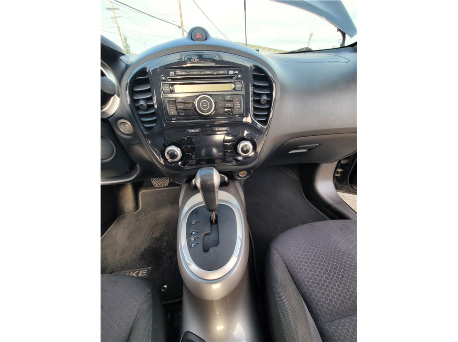 2012 Nissan JUKE SV Sport Utility 4D