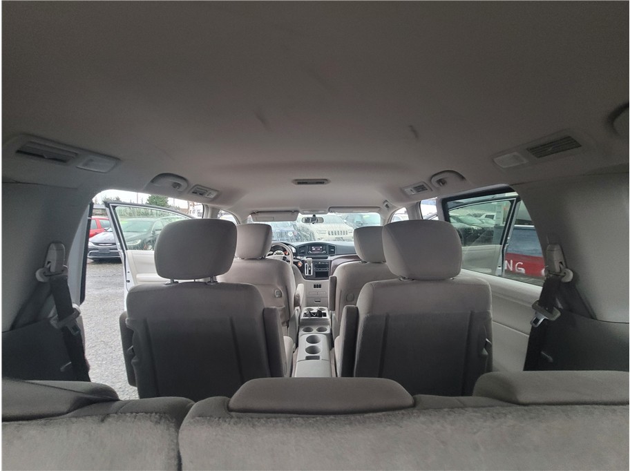 2016 Nissan Quest SV Minivan 4D