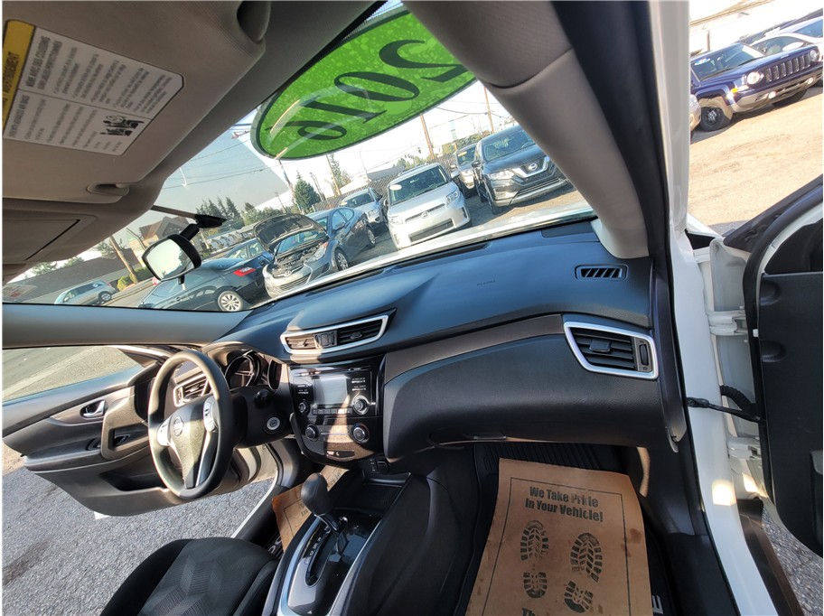 2016 Nissan Rogue S Sport Utility 4D