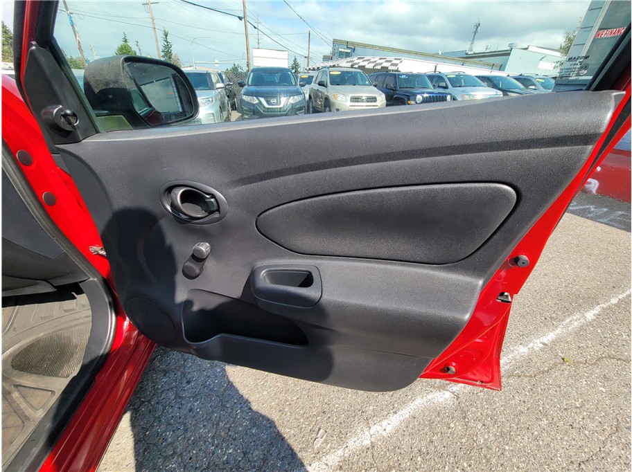 2013 Nissan Versa S Plus Sedan 4D