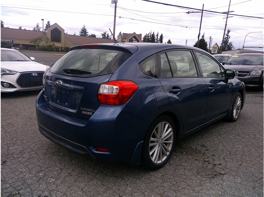 2013 Subaru Impreza 2.0i Premium Wagon 4D