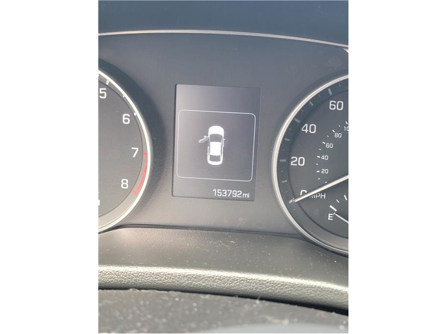 2013 Toyota Prius v Two Wagon 4D