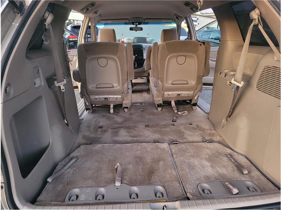 2006 Toyota Sienna LE Minivan 4D