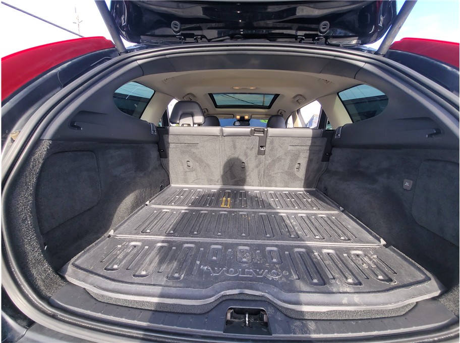 2013 Volvo XC60 T6 Sport Utility 4D