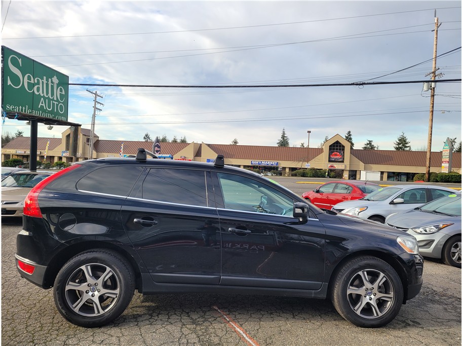 2013 Volvo XC60 T6 Sport Utility 4D