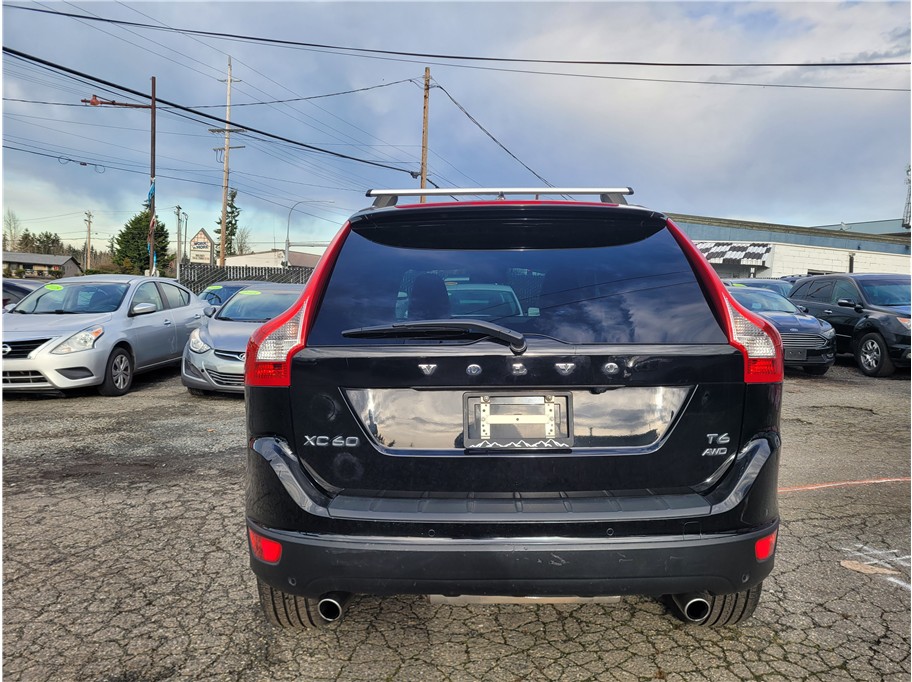 2013 Volvo XC60 T6 Sport Utility 4D